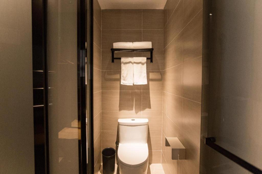 Hotel Hanting Qingpu Oriental Commercial Building 2*
